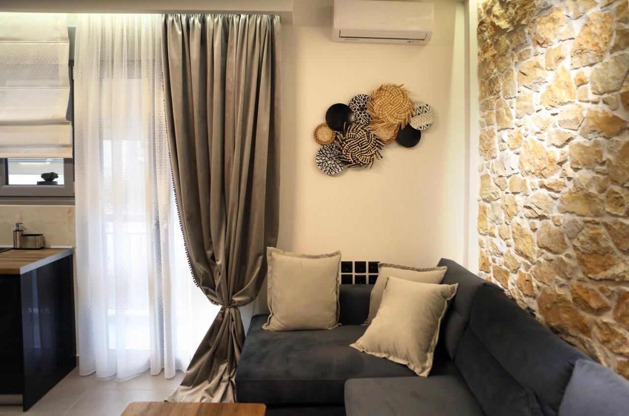 La Larissa Luxury Apartments Koronis Eksteriør bilde